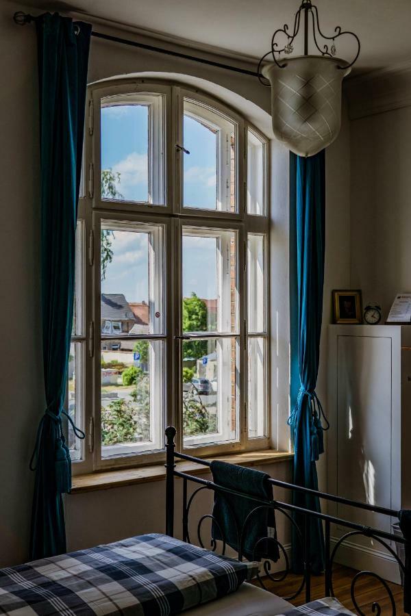 B&B Muehlenvilla Am Buetzower Hafen Exterior photo